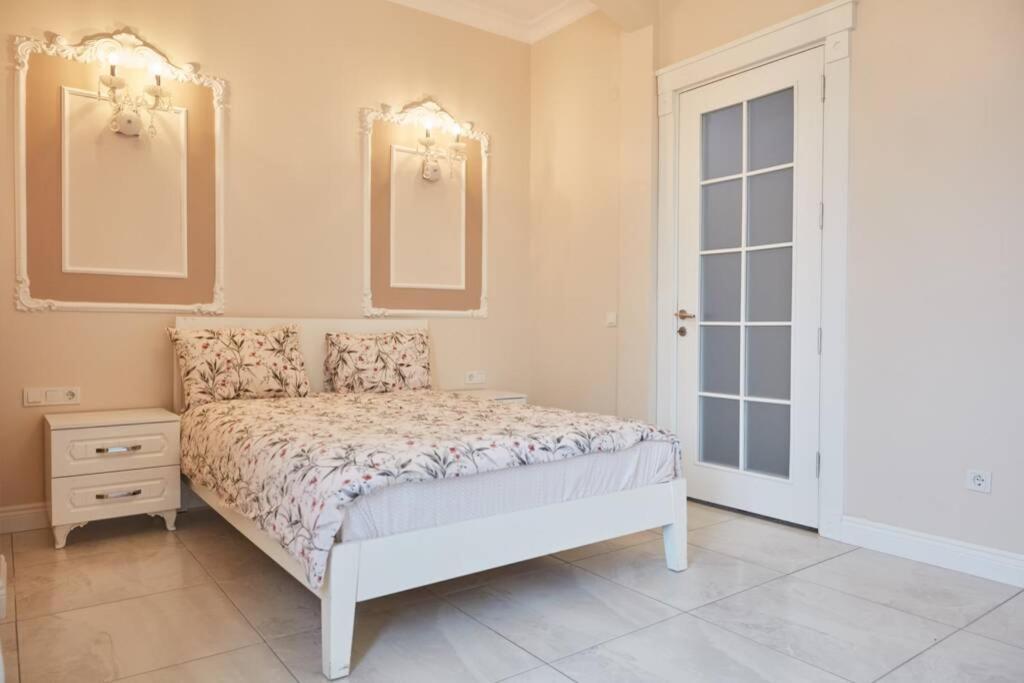 Taksim Square Apartment, Great View, Luxury อิสตันบูล ภายนอก รูปภาพ